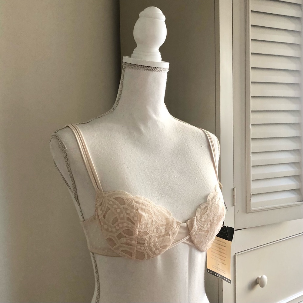 vintage cream lace bra